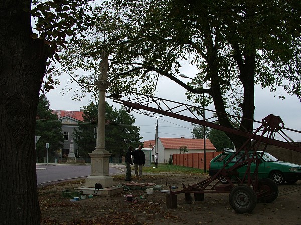 Montáž Mariánského sloupu - 24.10.2009