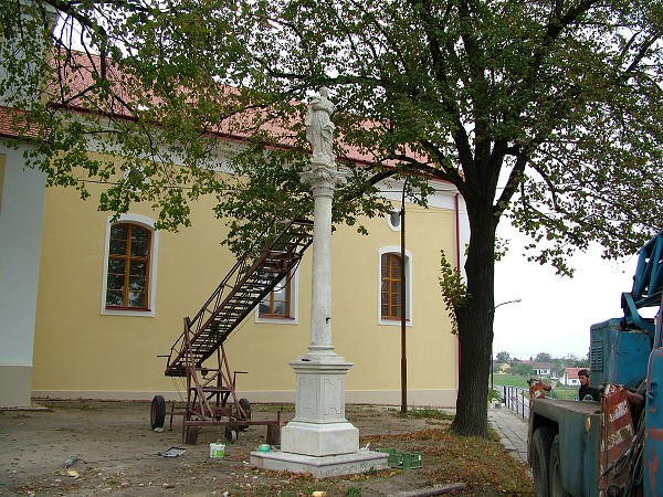 Montáž Mariánského sloupu - 24.10.2009