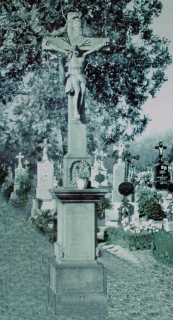 Hlavní kříž na hřbitově v Litobratřicích