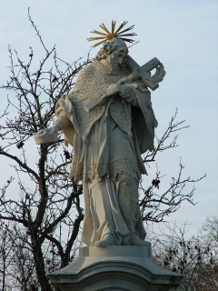Renovovaná socha sv. Jan Nepomucký v Litobratřicích – detail
